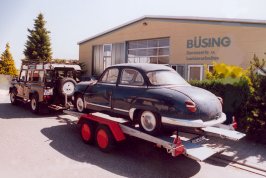 Panhard DynaZ auf Transporter